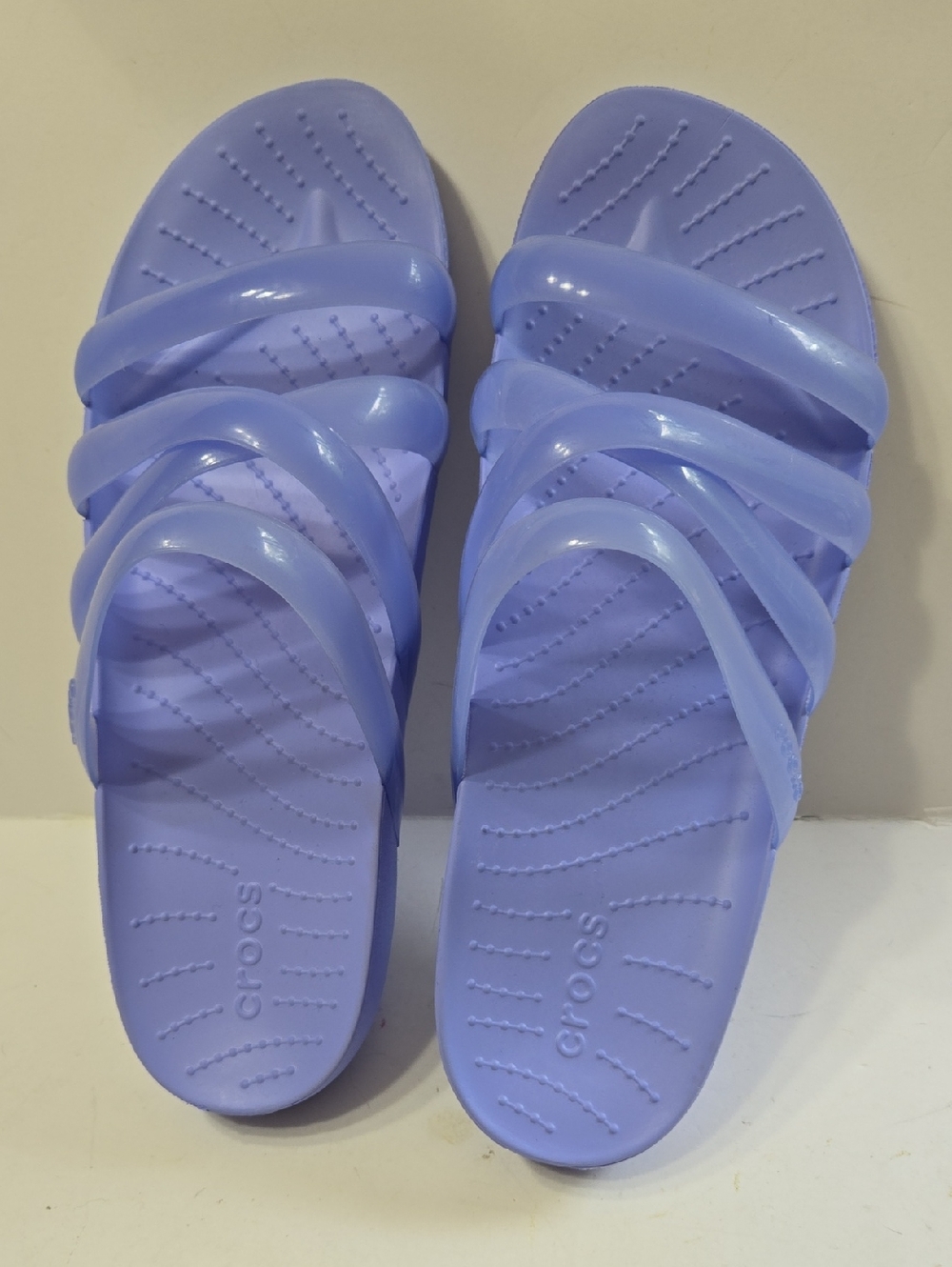 CROCS Women’s Splash Glossy Strappy Sandal Moon Jelly Lavender Purple